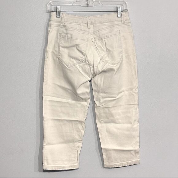 Kensie | Women’s White Stretch Casual Denim Capris Jeans - Picture 2 of 12